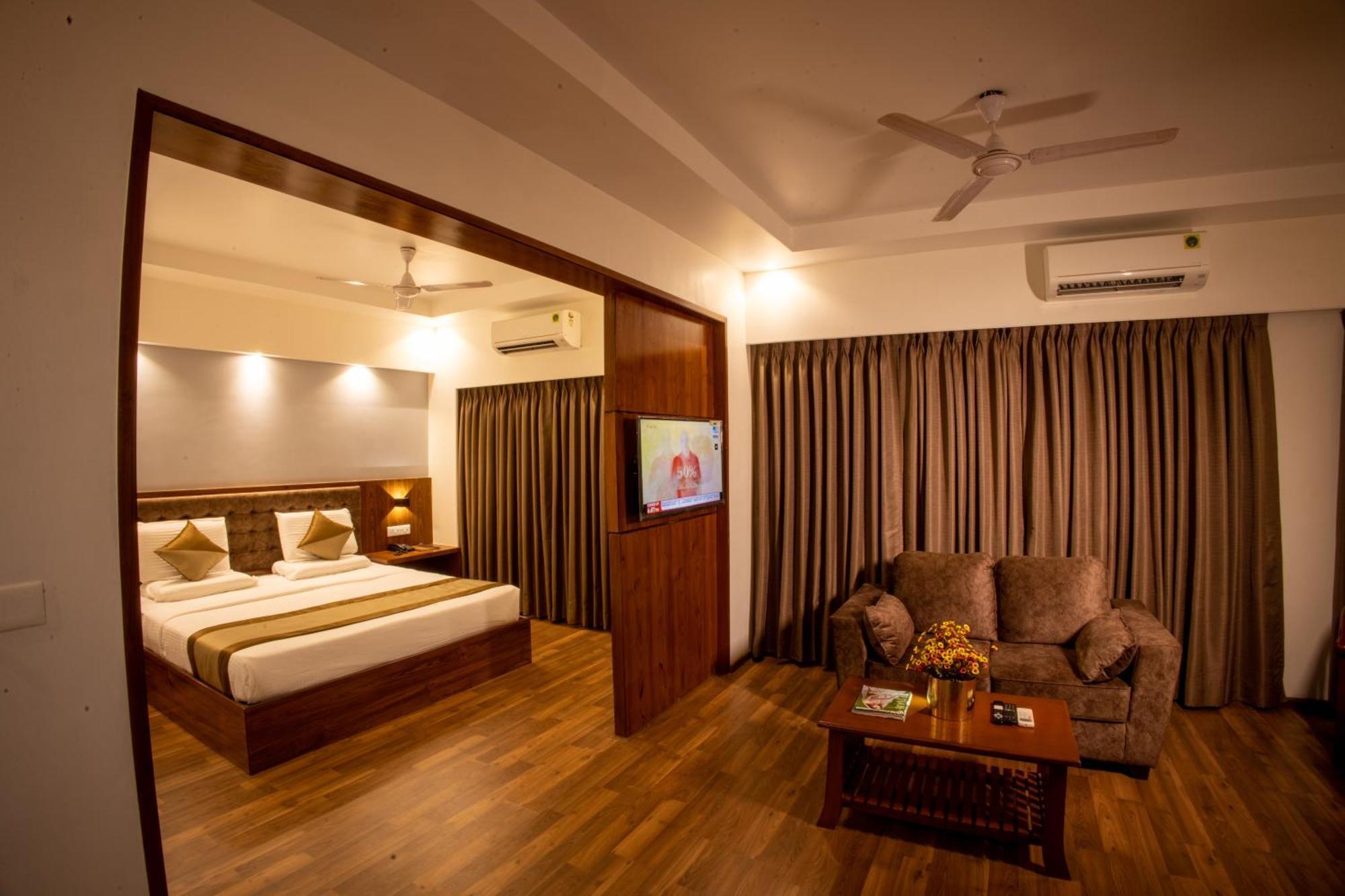 Metro Plaza By Rak Rooms, Hotel