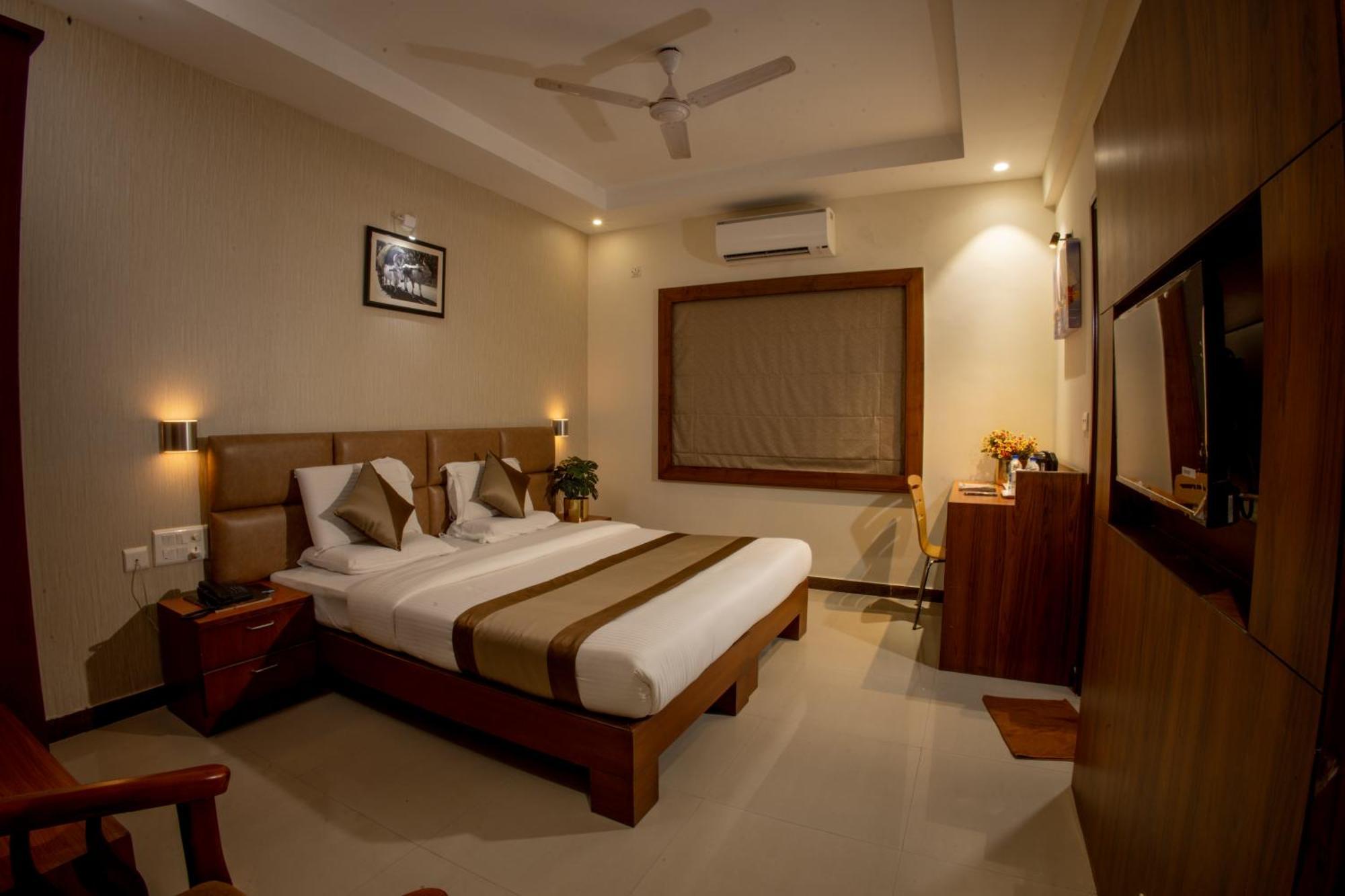 Metro Plaza By Rak Rooms, Hotel Mangalore